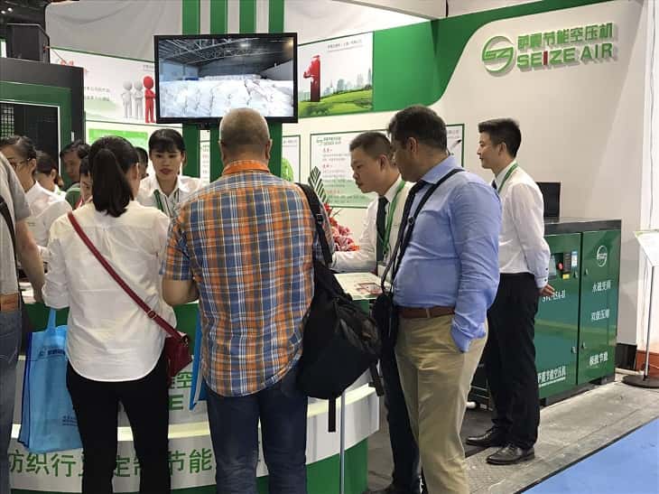 薩震空壓機(jī)展位火爆